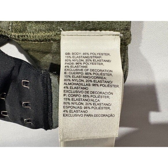 The North Face Womens Camo Green Stow N Go Sport Bra Stretch Poly Top Sz S - Picture 8 of 10